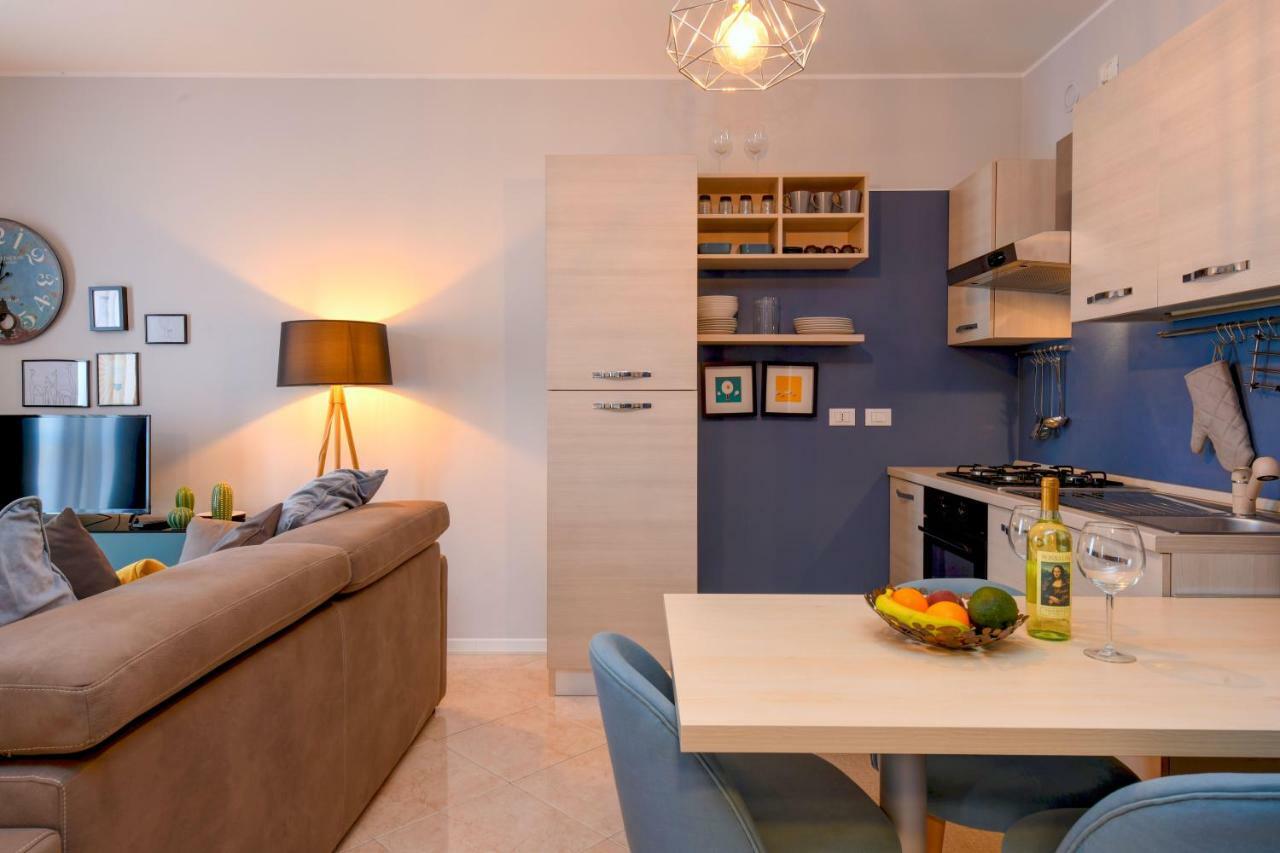 Desenzanoloft Le Chateau De Margot Desenzano del Garda Exteriér fotografie